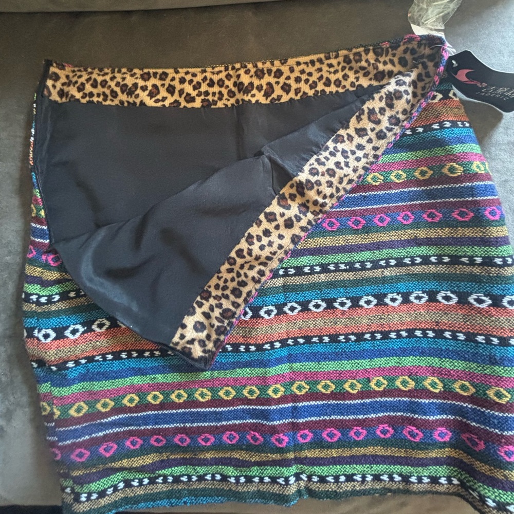 Aztec skirt style - Picture 4 of 9